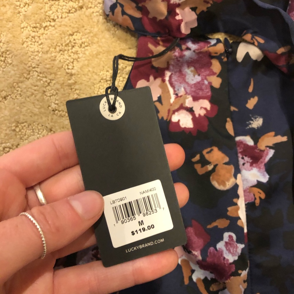 Floral dress - Picture 4 of 5